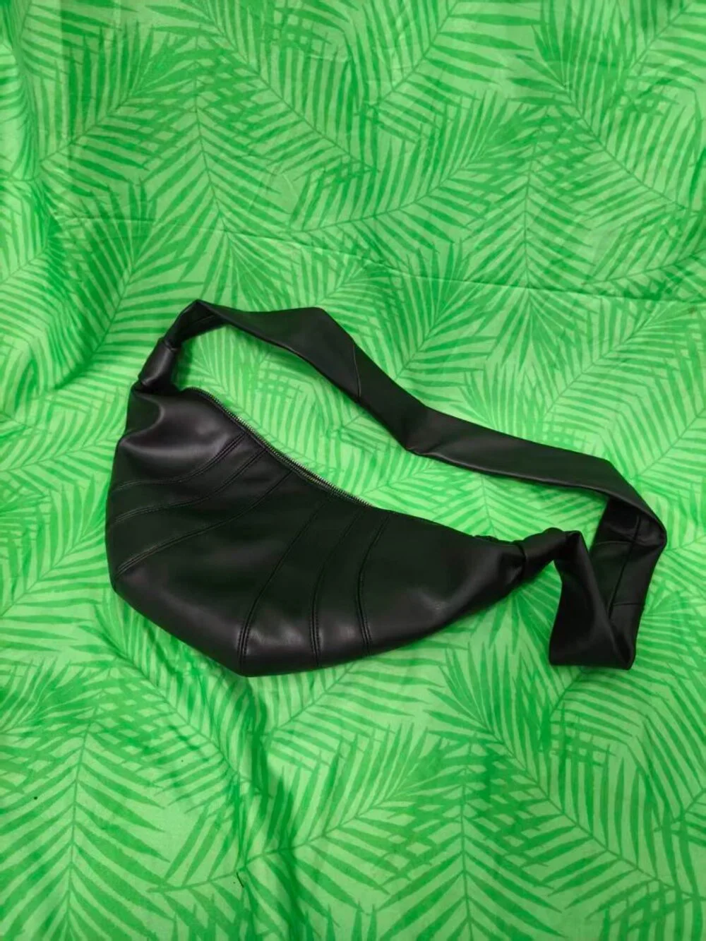 Lemaire Black Croissant Large Leather Crossbody Bag, Full Set Box & Dust Bag